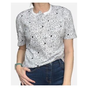 Androgynous Fox Non Binary Graphic Printed Tee Button Neck Black White Medium